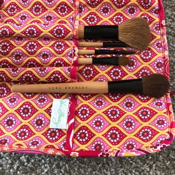 Vera Bradley Make-up Brush set in Raspberry Fizz - Picture 5 of 6